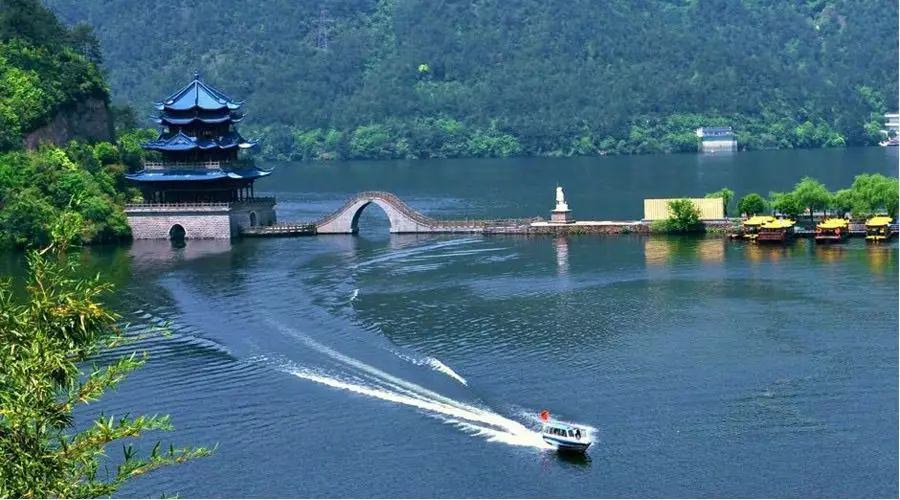 【4天五一小長假攻略】-西尼機電預祝各位“五一勞動節(jié)”快樂！